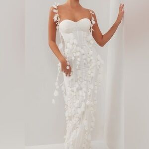 HEIRESS BEVERLY HILLS WHITE CORSET PETAL LINEN MAXI DRESS